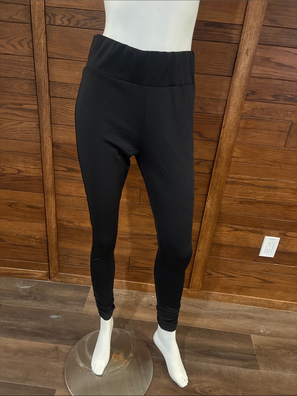 Source Unknown Black High-Rise Stretch Leggings